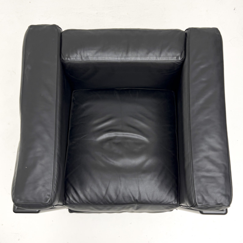 Le Corbusier LC2 style Armchairs, Pair