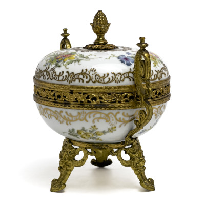 Sèvres - Déposé Covered Candy Dish