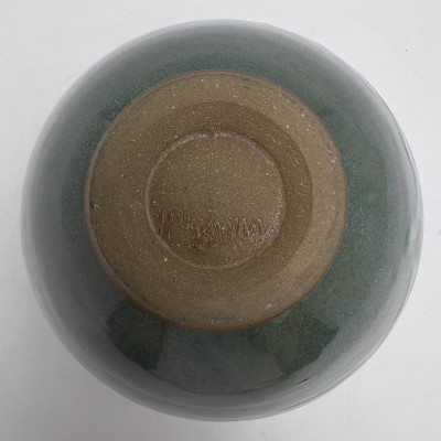 Robert Maxwell - Vase