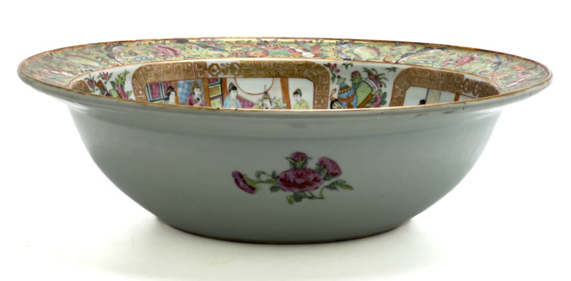 Chinese Famille Rose Medallion Basin