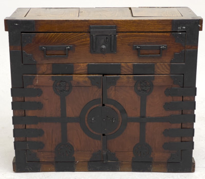 Japanese Tansu Chest