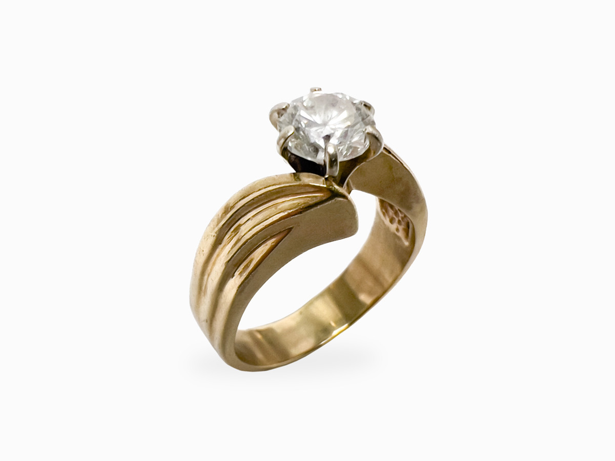 Gold and diamond ring