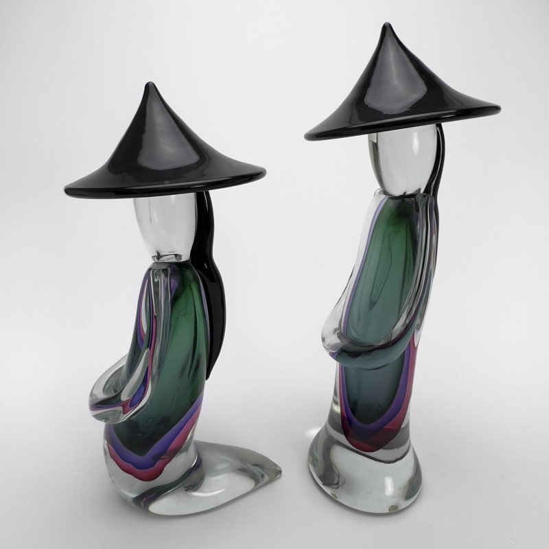 Luigi Onesto - Two Murano Sommerso Figures with Asian Conical Hats