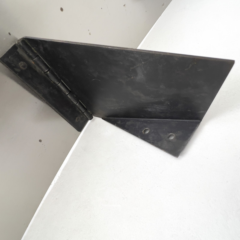 Ron Arad - Bookworm Shelf for One Off