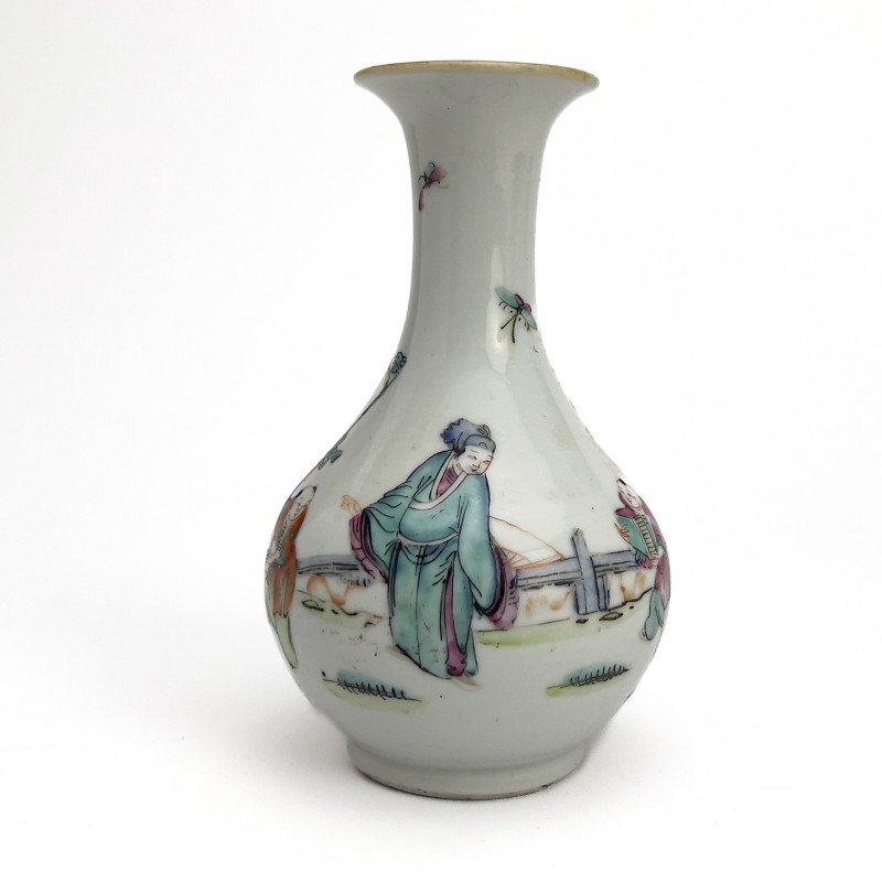 Chinese Ming Porcelain Vase