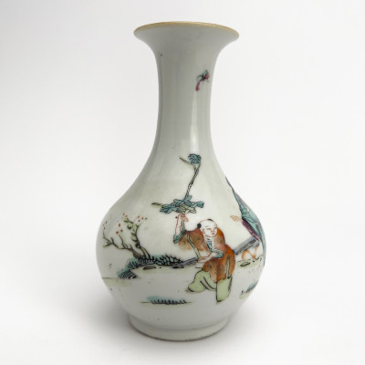 Chinese Ming Porcelain Vase