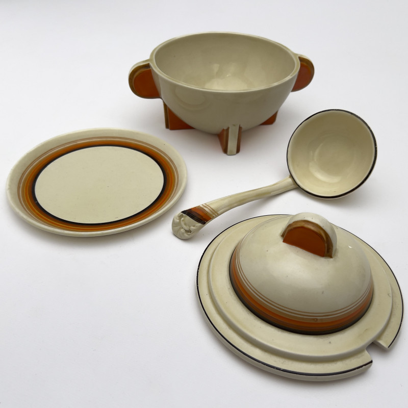 Clarice Cliff - Bizarre Ceramic Vessels in Various Patterns, Group of 5