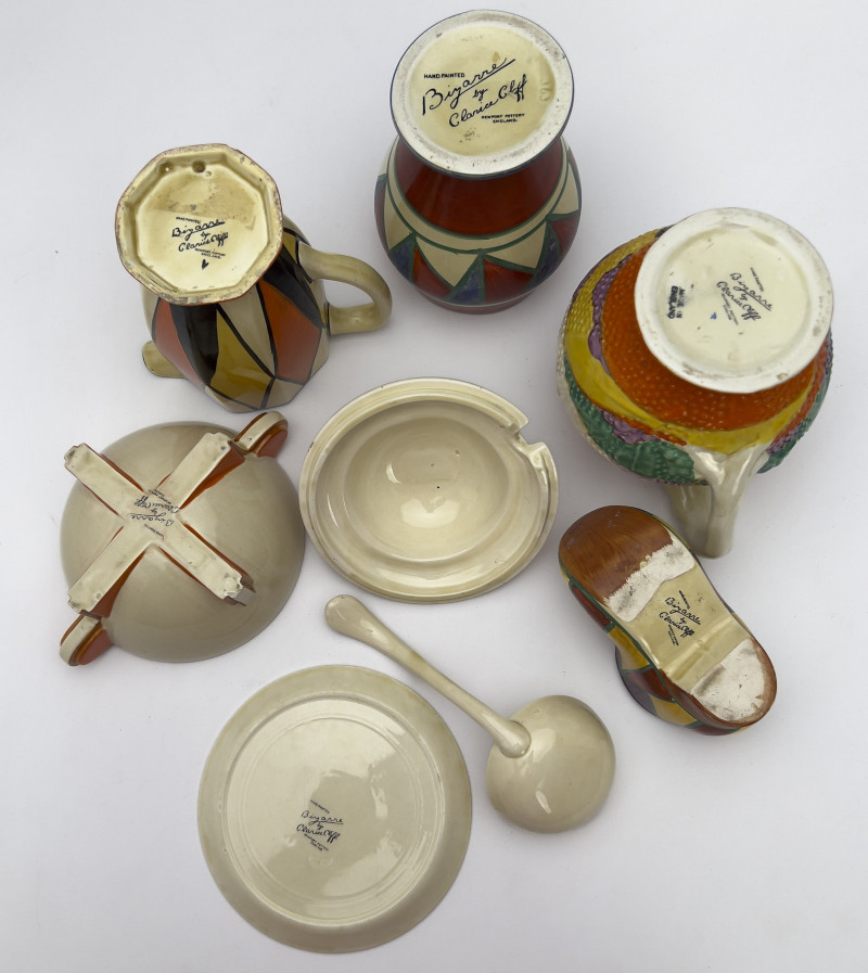 Clarice Cliff - Bizarre Ceramic Vessels in Various Patterns, Group of 5