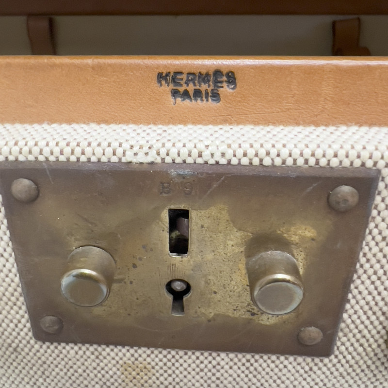 Hermès - Luggage Case and Garment bag