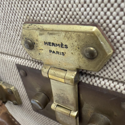 Hermès - Luggage Case and Garment bag