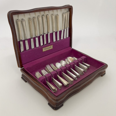 Rogers Bros Moonbeam Silver Flatware