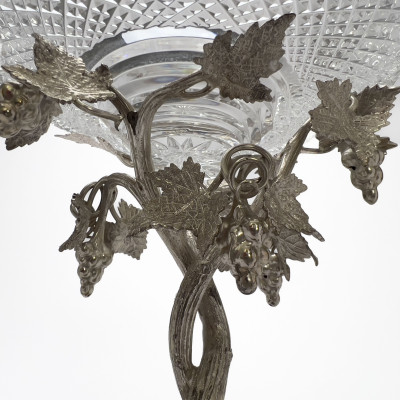 Edward Barnard &amp; Sons - Victorian Silver Centerpieces