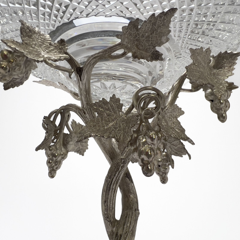 Edward Barnard &amp; Sons - Victorian Silver Centerpieces