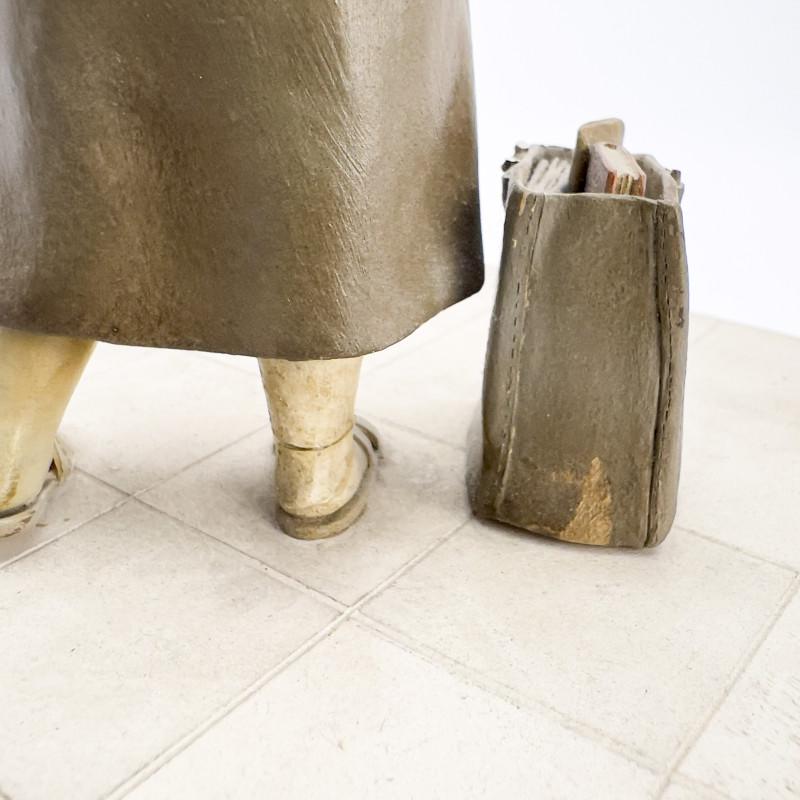 Melissa Zink - Hattie Maxwilliam Looks at Holbein Drawing