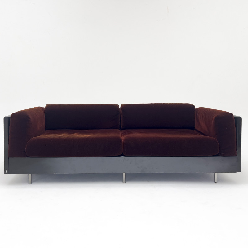 Julian Neski - Modern Design Sofa