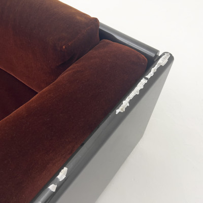 Julian Neski - Modern Design Sofa