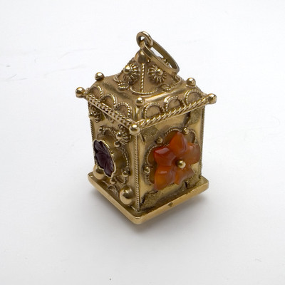 Gold Carnelian Lantern Pendant
