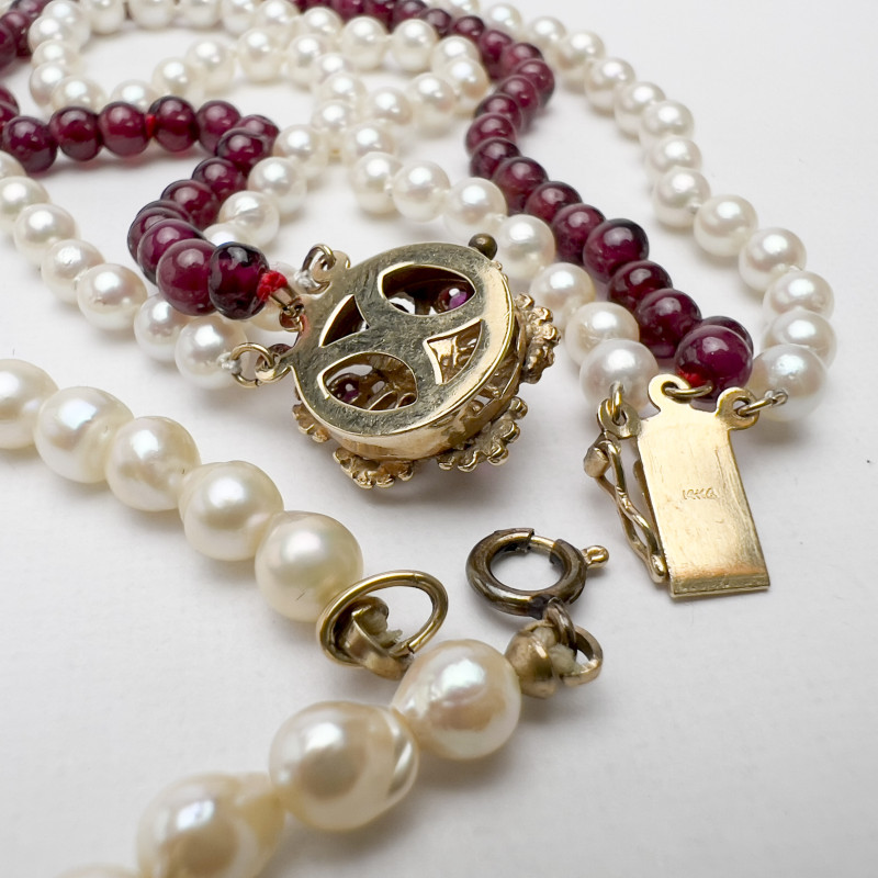 Pearl and Garnet Choker Necklace and Gold Clasp Bracelet
