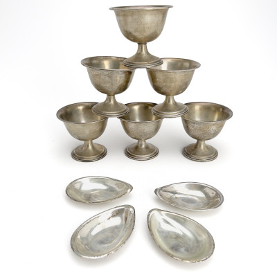 Image for Lot Reed & Barton - Silver Sorbets Cups and Relish Trays