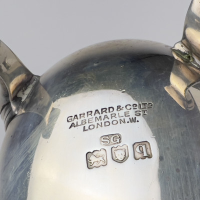 Garrard - 4 Silver Salt Cellars with Spoons