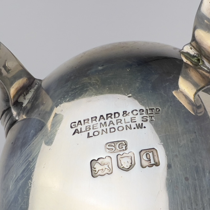 Garrard - 4 Silver Salt Cellars with Spoons