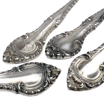 Gorham - English Gadroon Silver Flatware Service for 12