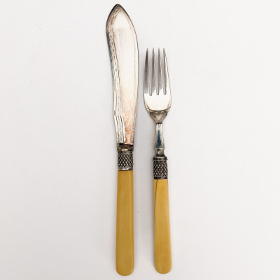 Victorian Silverplate Bone Handle Fish Set
