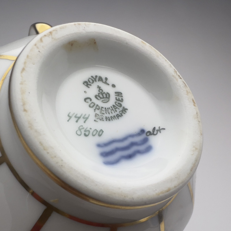 Royal Copenhagen - Henriette Dinner Service for 16+