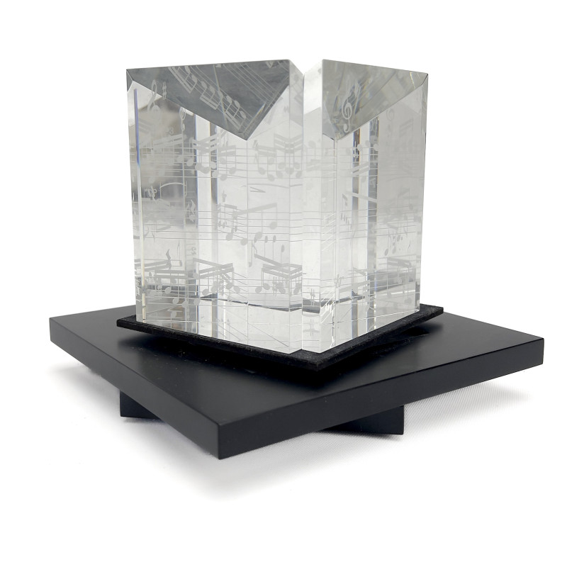 Steuben Glass - Prelude &amp; Fugue Prism Sculpture