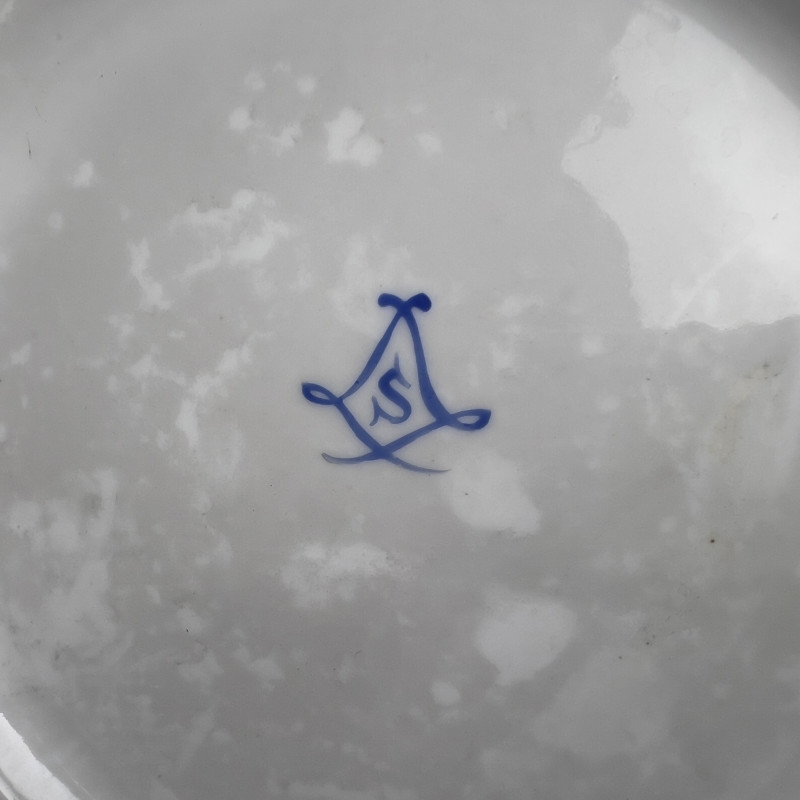 Sèvres - Pair of Ormolu Mounted Porcelain Cache Pots