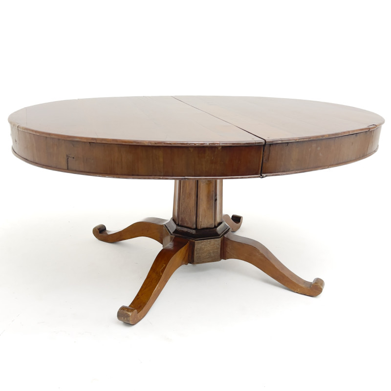 19th Century Oval Pedestal Dining Table