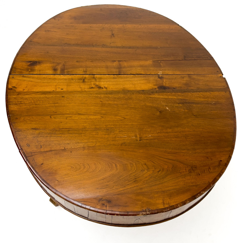 19th Century Oval Pedestal Dining Table