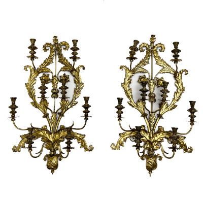 Image for Lot Pair of Italian Gilt Wood 8-Light Candle Sconces
