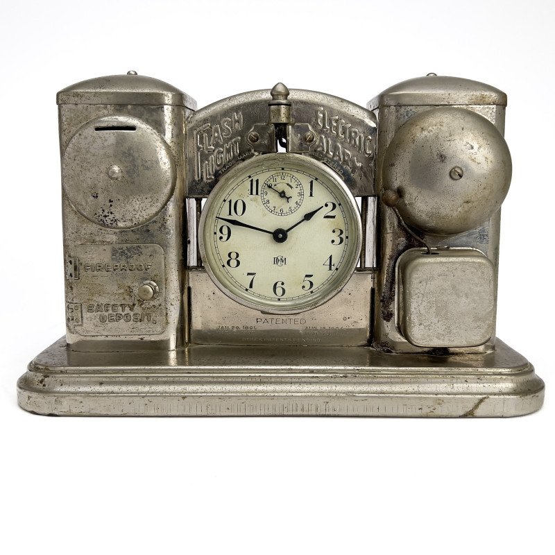 Darche MFG Co, Flash Light Alarm Bank Clock