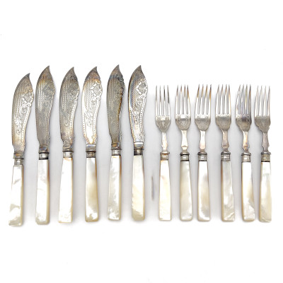 Image for Lot possibly Walker and Hall - Silverplate and Mother of Pearl Fish Service for Six