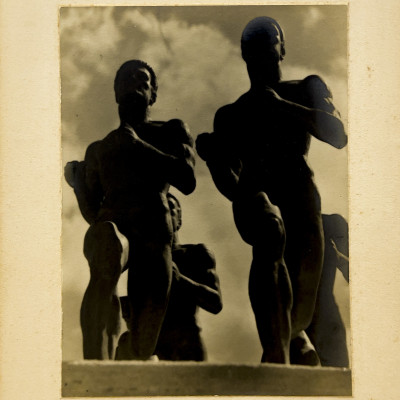 Image for Lot Alfred Eisenstaedt - Running Statues