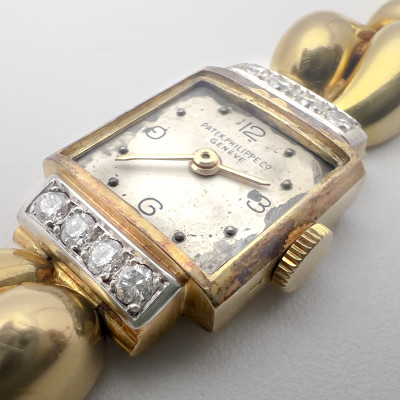 Image for Lot Patek Phillipe - Gold Ladies Watch