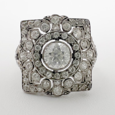 Image for Lot Diamond and Platinum Cocktail Ring