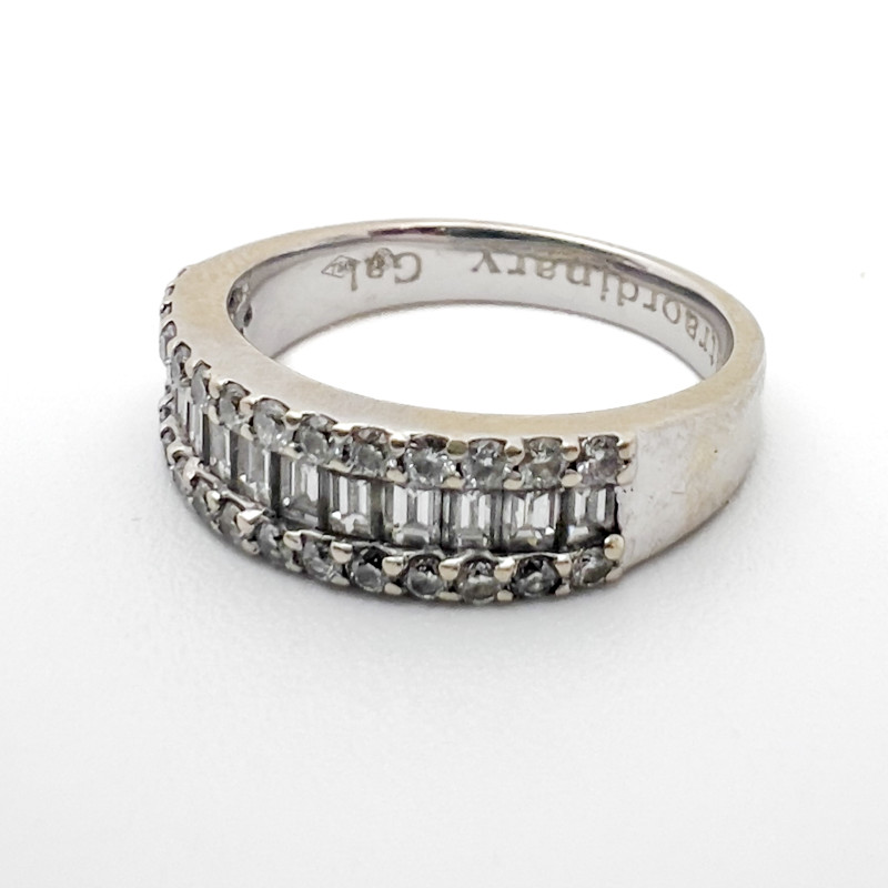 White Gold Diamond Melee Band
