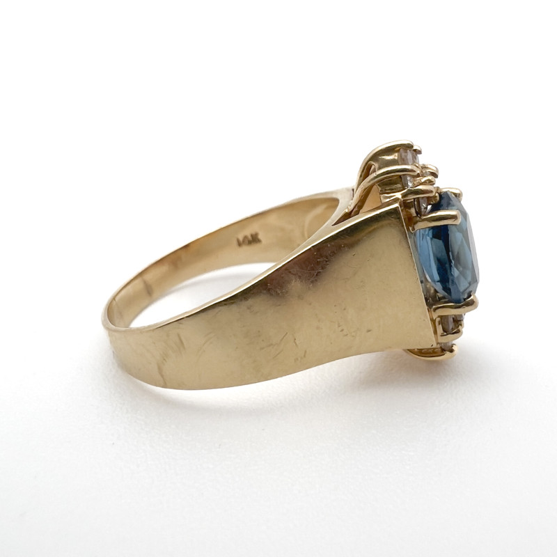 Gold Ring With Topaz And Diamonds