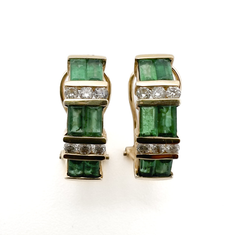 Gold Earrings with Emerald and Diamond