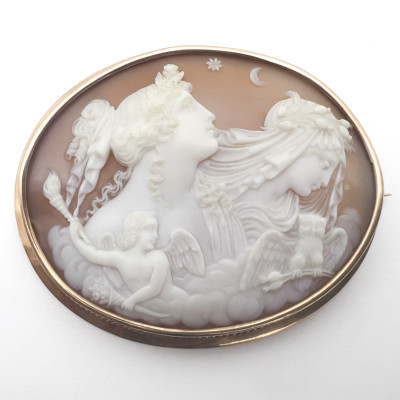 Gold Cameo Brooch "Day and Night"