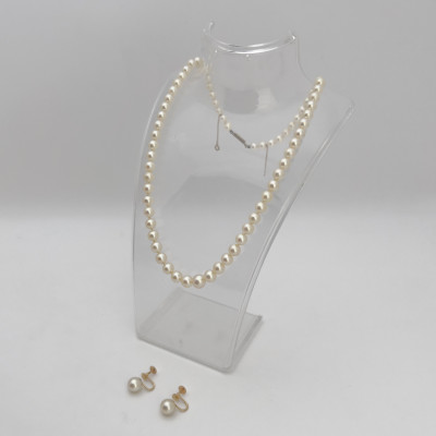 Gold and Graduated Pearl Necklace and Earrings