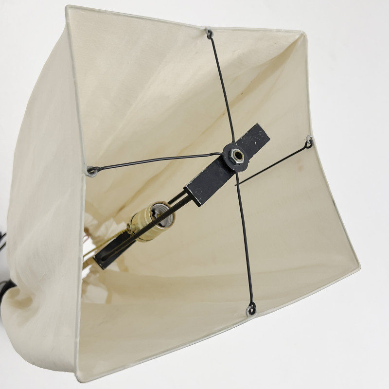 Isamu Noguchi - Akari BB2-K1 Light Sculpture
