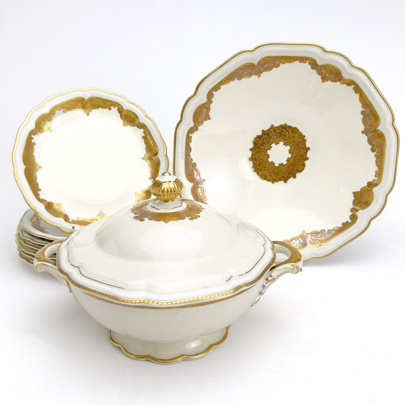 Hutschenreuther - Tureen and Other China Pieces