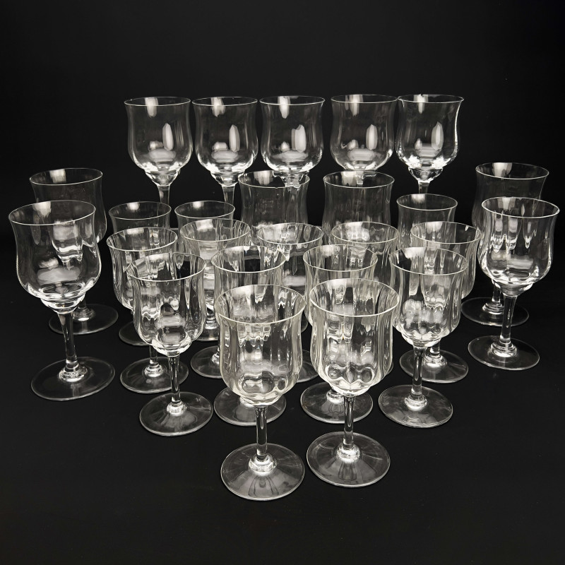 Baccarat - A 25 Piece Collection of Baccarat Capri Optic Stemware