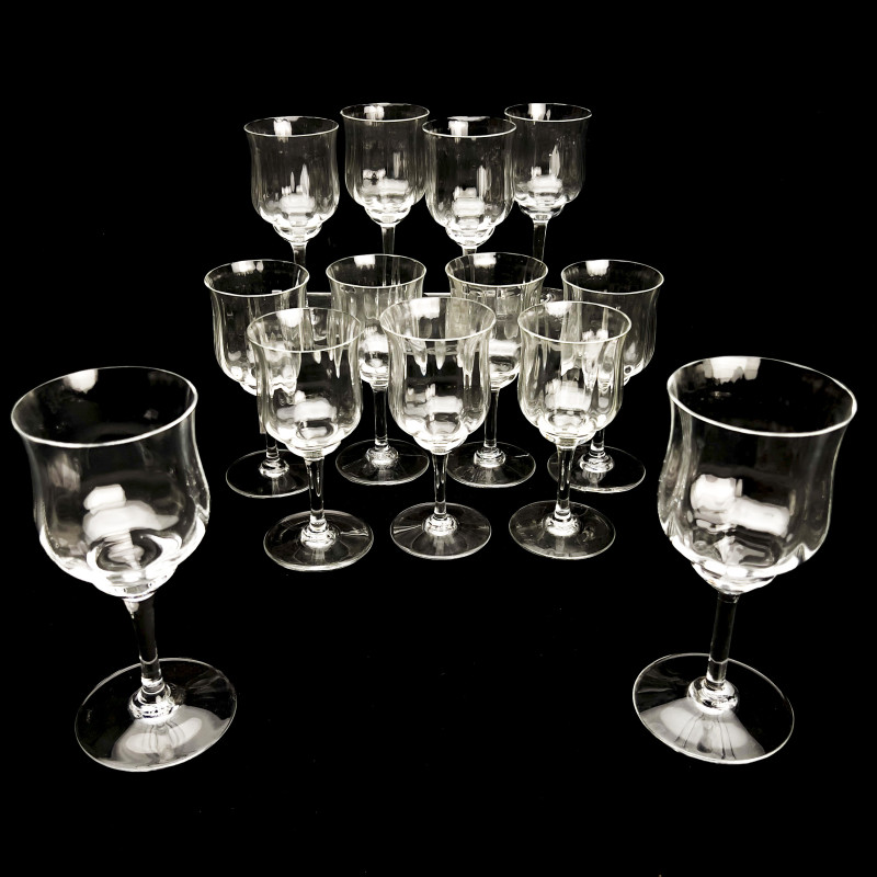 Baccarat - A 25 Piece Collection of Baccarat Capri Optic Stemware