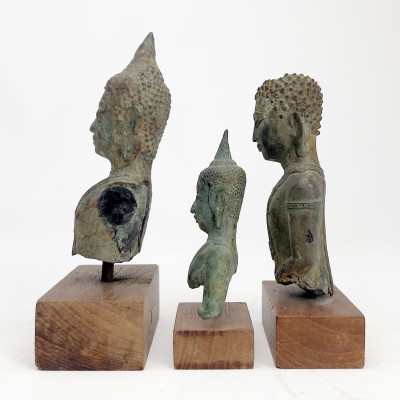 3 Small Buddha Bust Fragments On Stands