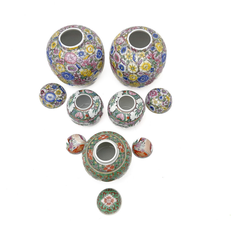 Chinese Round Porcelain Jars, Group of 5