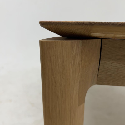 Contemporary Modernist Oak Extendable Dining Table